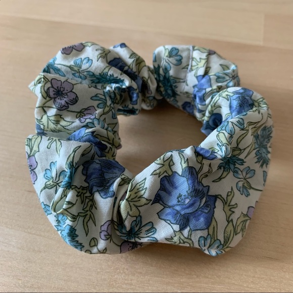 Handmade Floral Scrunchie - Picture 3 of 3